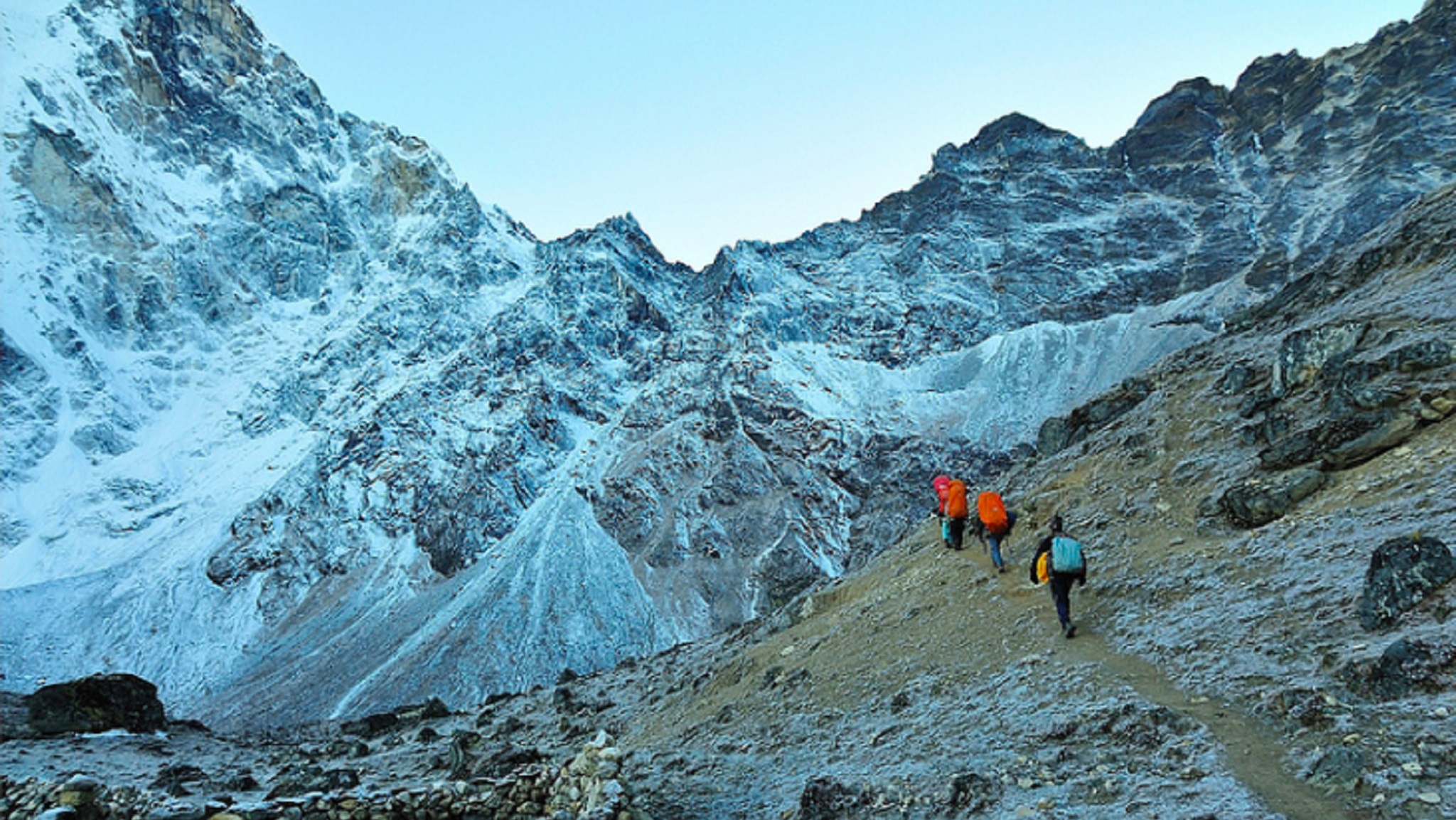 DAY10 Gorrak Shep-Kalapartar5550m來回-Dzongla4830m（健行約3.5+7hr)