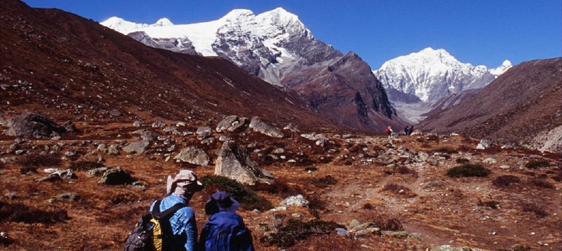 D9：陸果其莫營地星星營地 4910營地 6KM; 3~4HR，海拔上升300米