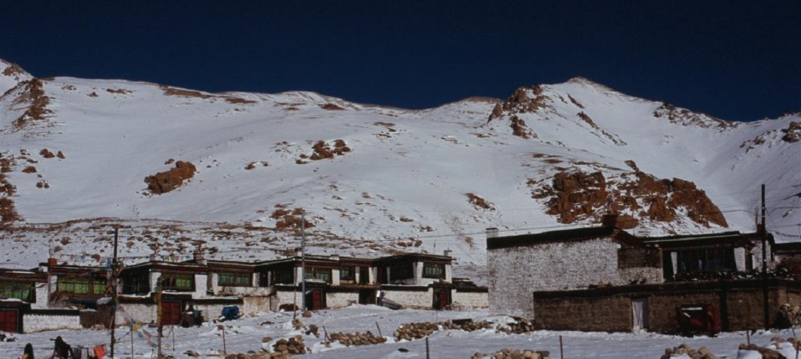 D11：希夏邦馬南坡大本營星星營地（4620）8KM; 3~4HR，海拔下降600米
