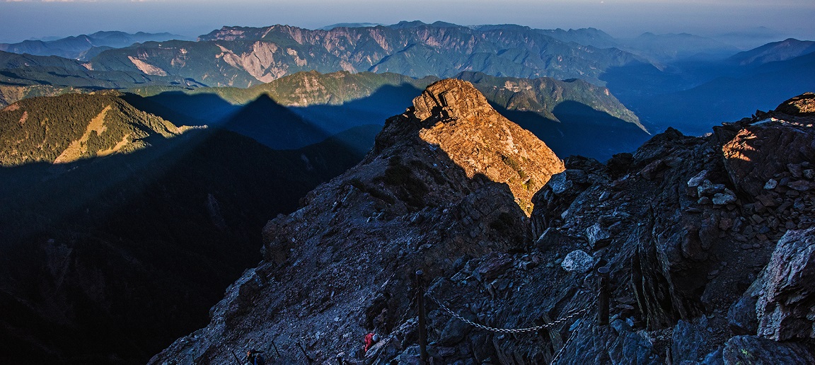 D2 挑戰玉山主峰，登上台灣百岳之首